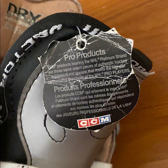 CCM Vector 130 ZG Hockey Skates - Picture 3 of 7